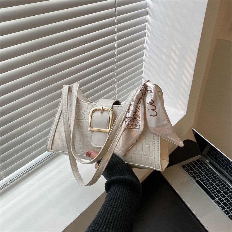 Premium Women Shoulder Bag – New Arrival! ✨